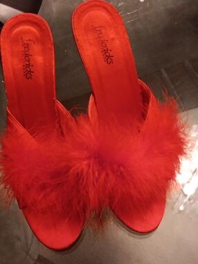 Frederick's of Hollywood Red Feather Slide Mules